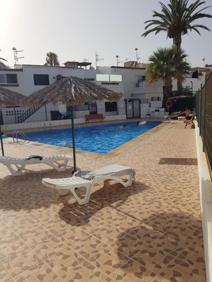 Junto A La Piscina Apartament *